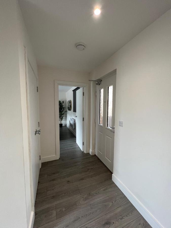 2 Bedroom City Centre Apartment In Hemel Hempstead Buitenkant foto