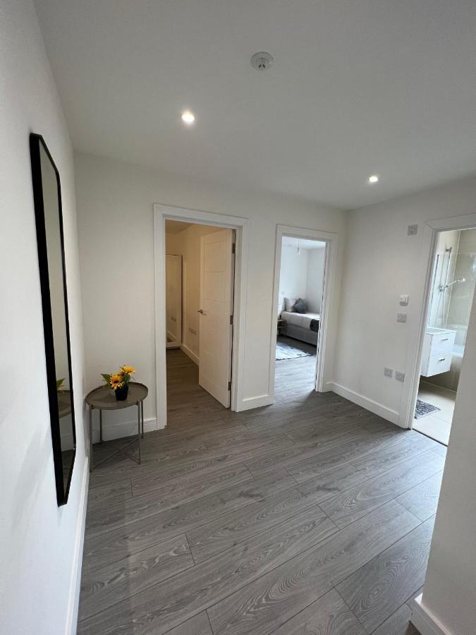 2 Bedroom City Centre Apartment In Hemel Hempstead Buitenkant foto